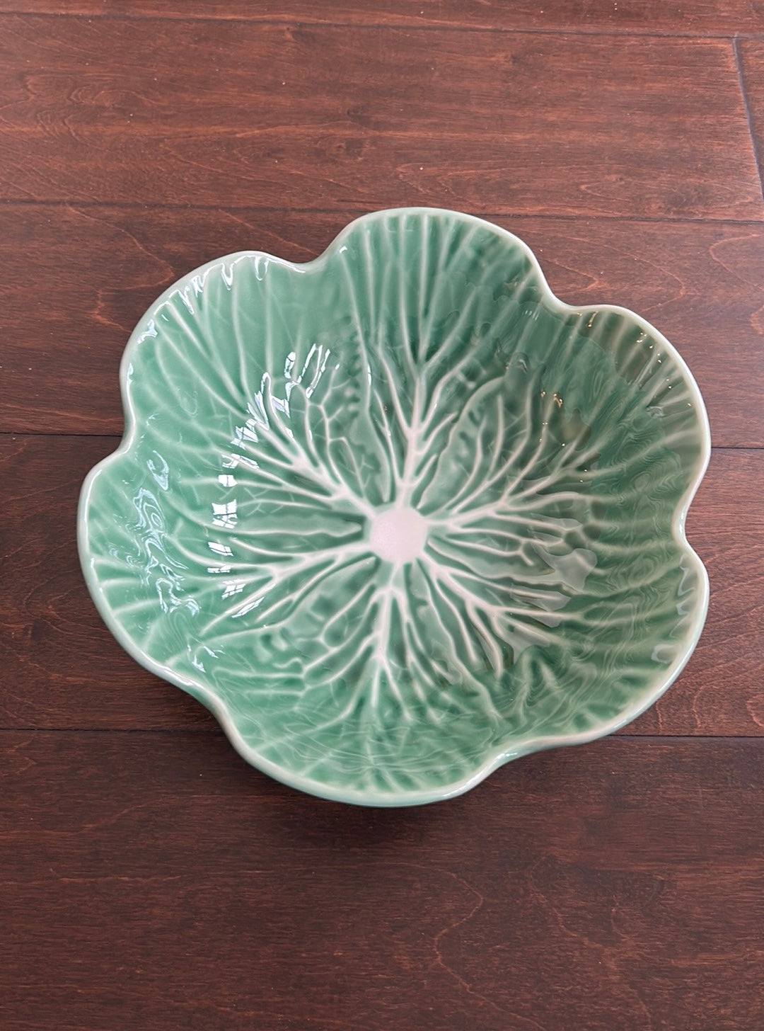 Set Of 2 New Serving Bowls 9” Cabbage Easter Spring Scalloped Edge Green