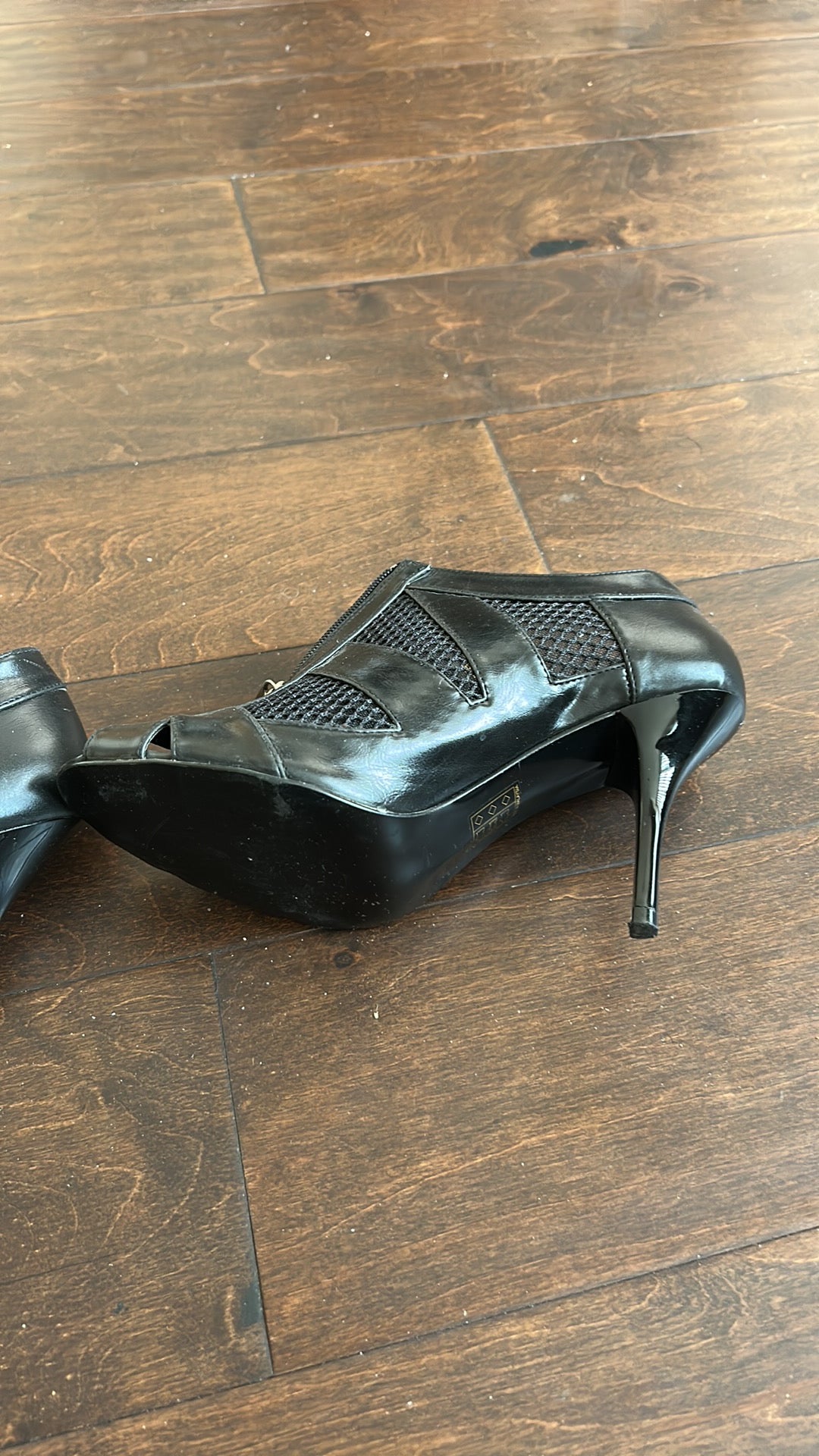 Charles & Keith Women’s Shoes EU Sz 37 Black Heels Pumpkin US Sz 6.5