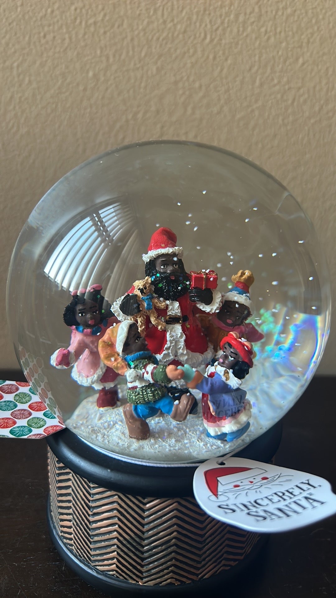 African American Santa With Kids Snow globe Musical New Christmas Holiday