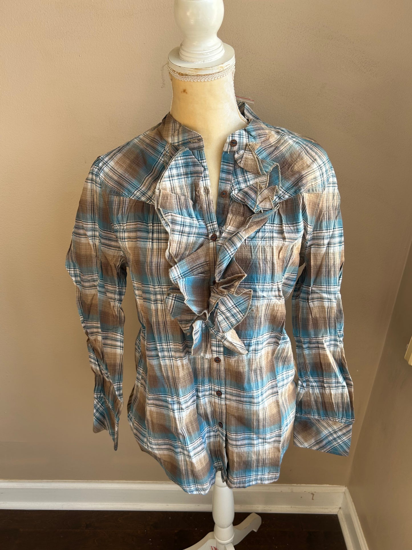 Urban Cotton Company Women’s Long Sleeve Dress Shirt Plaid Ruffle New Sz M