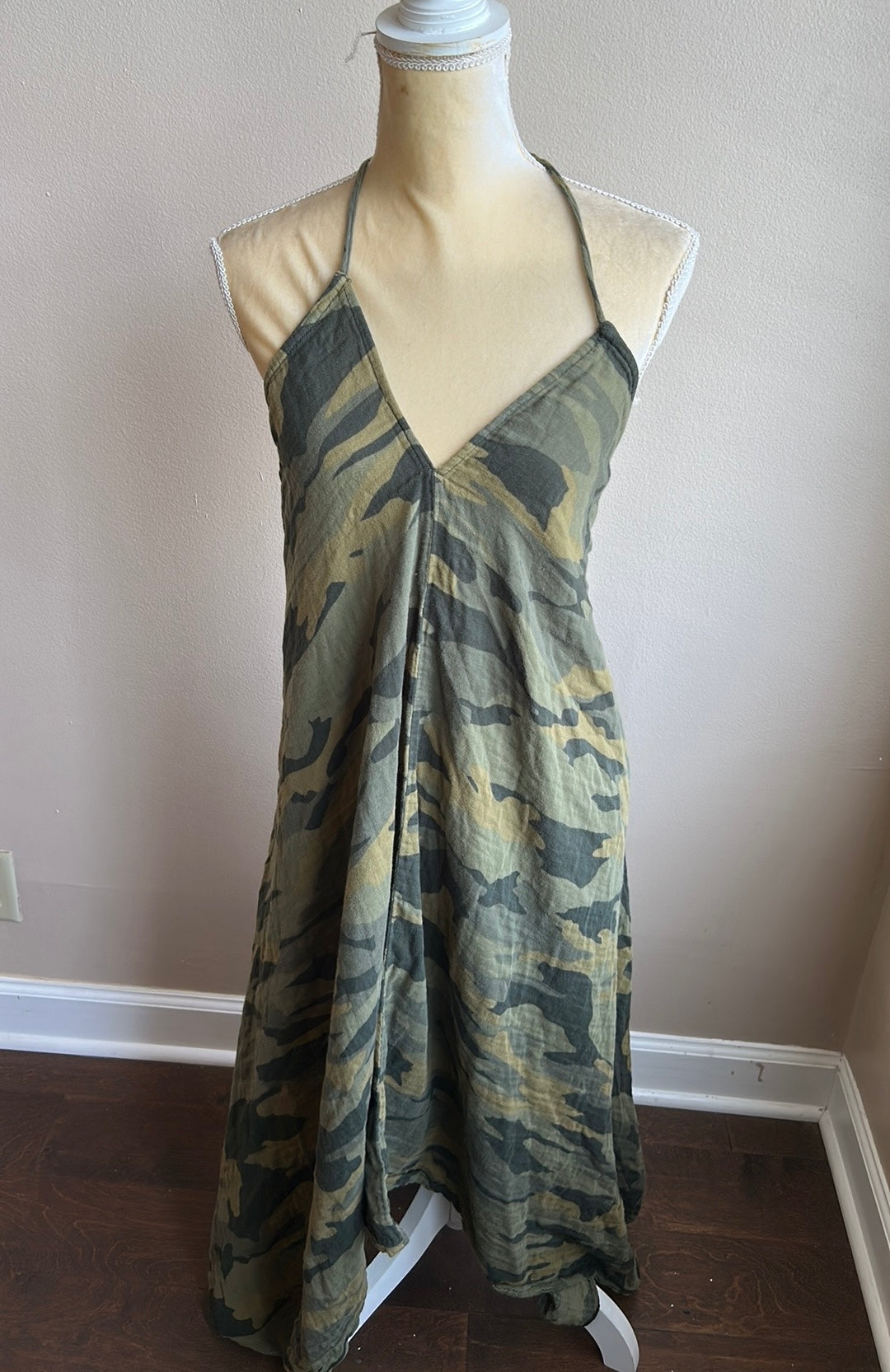 Love Stitch Womens Camouflage Handkerchief Sz S/M Long Dress Asymmetrical ST2225