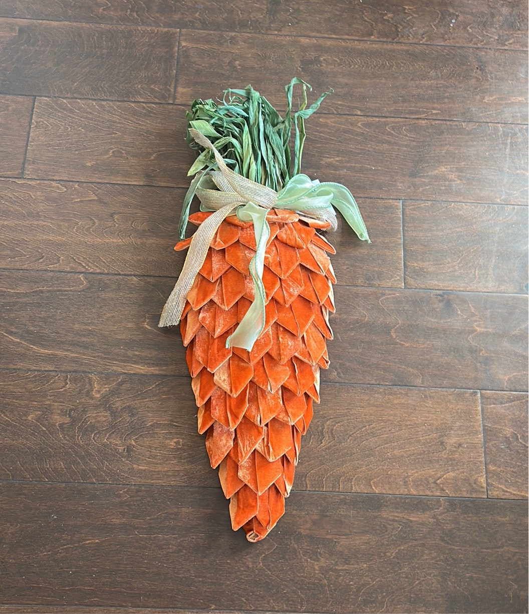 New Easter Decor Carrot Door Hanger Wreath Velvet Orange 22”