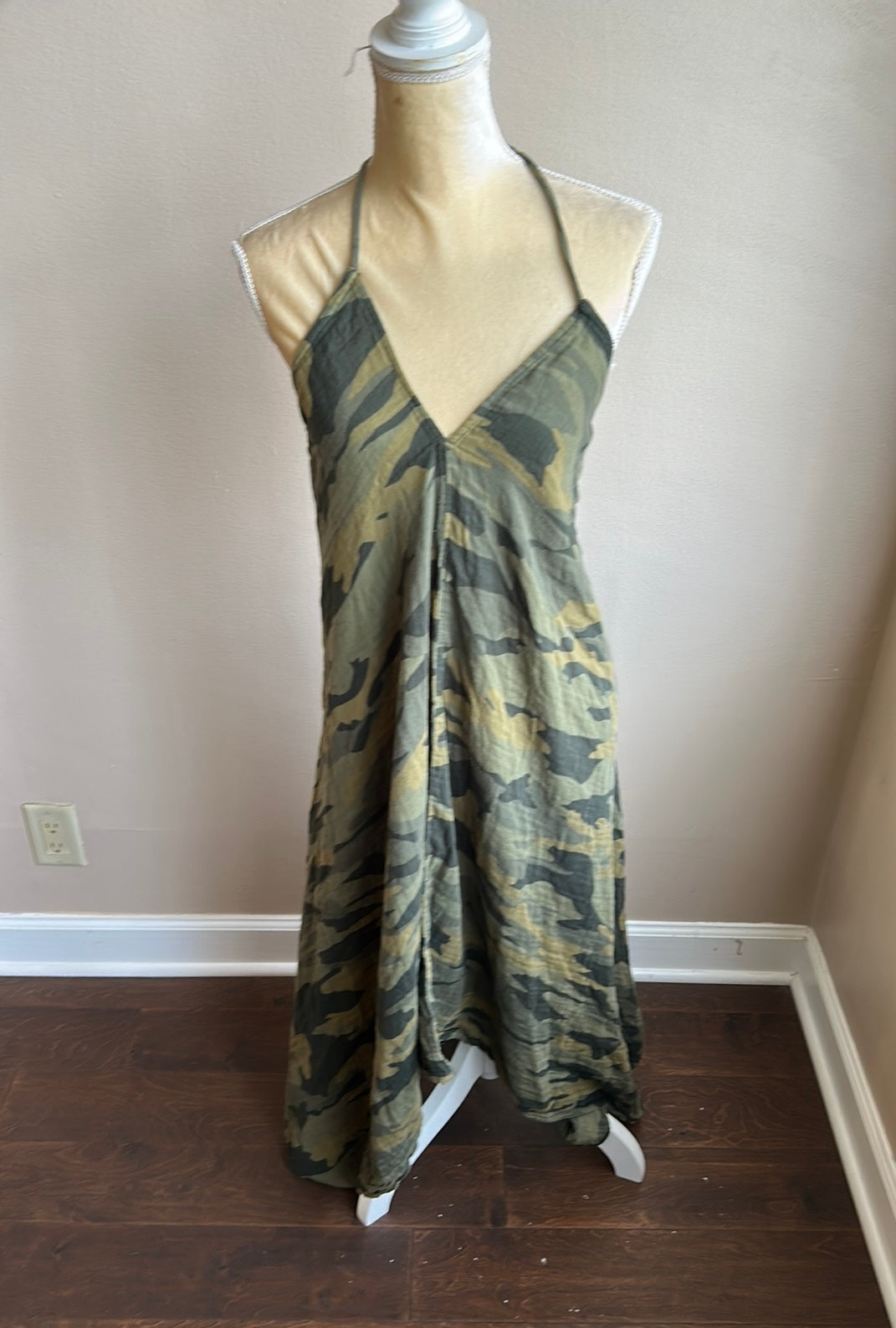 Love Stitch Womens Camouflage Handkerchief Sz S/M Long Dress Asymmetrical ST2225