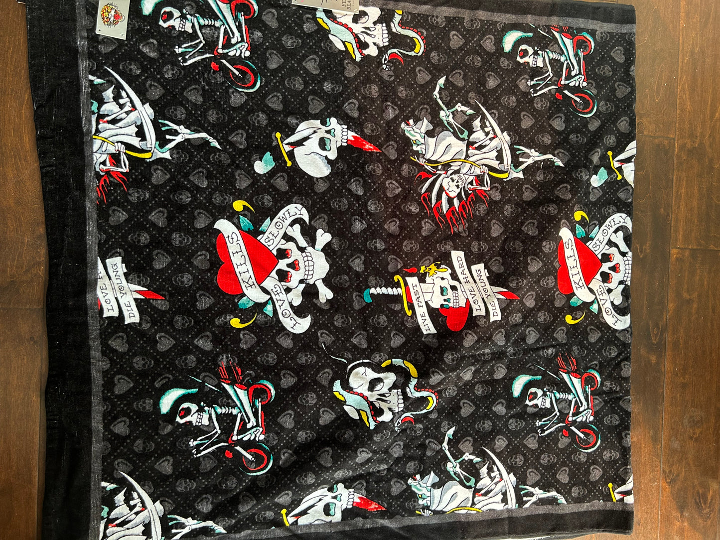 Ed Hardy Beach Towel Brand New 36”x72” Skulls Hearts
