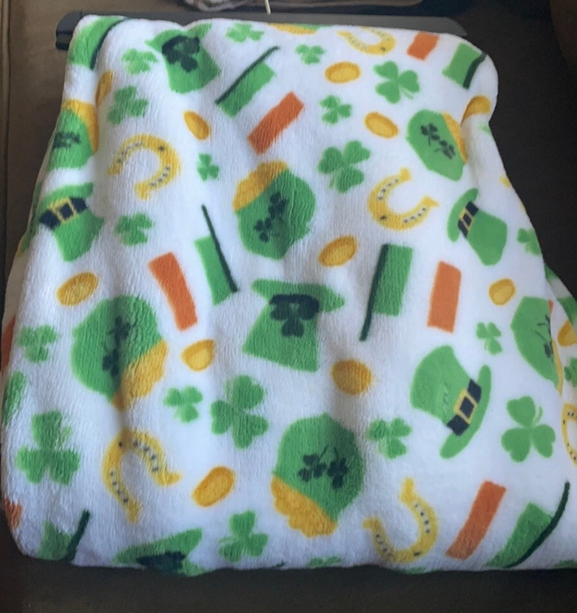 Marlo Lorenz Thro Blanket 50”x70” Irish st Patrick’s Day Clover Plush Horseshoe