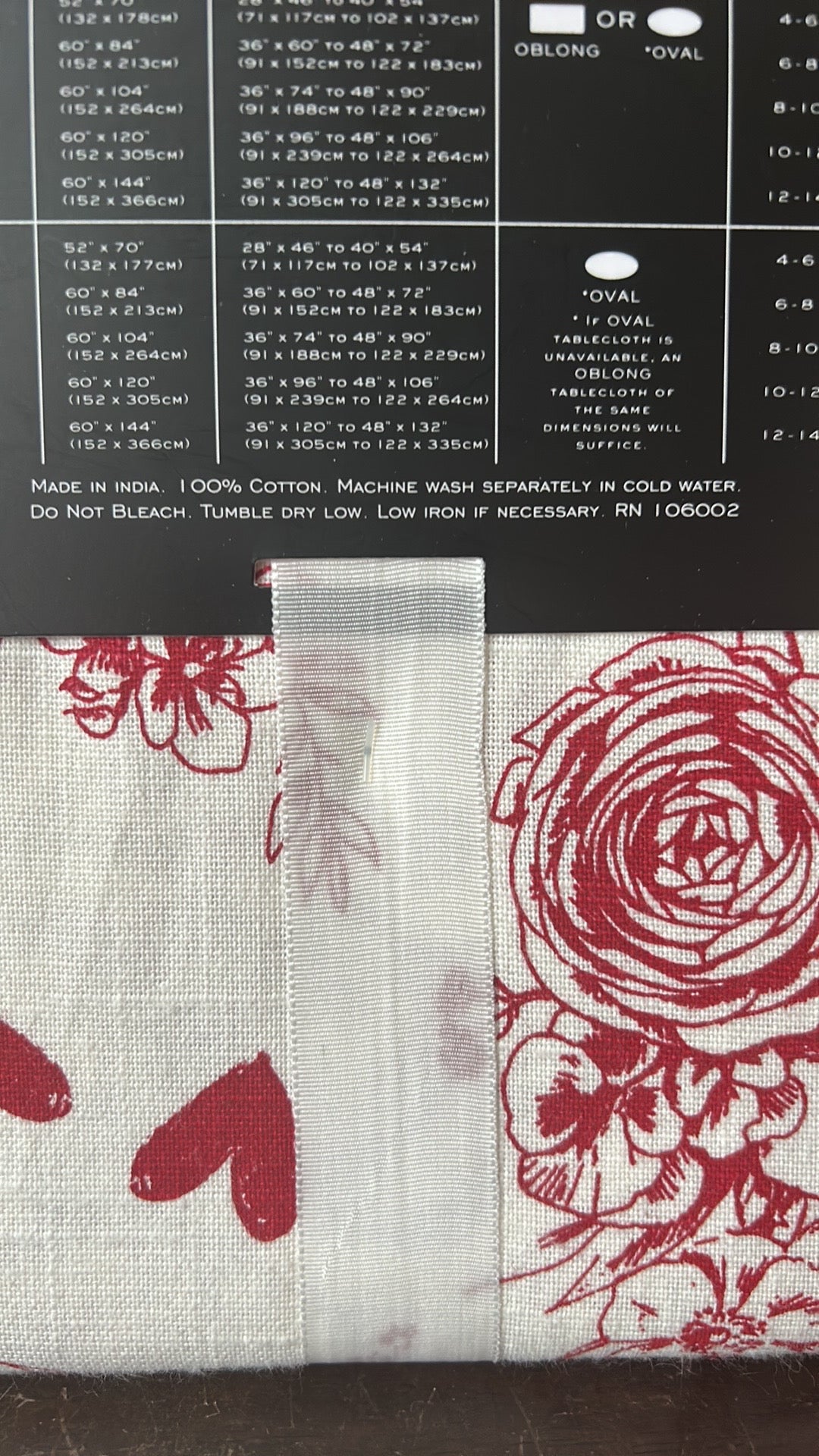 Nicole Miller Valentines Tablecloth Red Hearts Roses Cotton New 60”x 84” Love