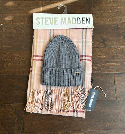 Steve Madden Women’s plaid scarf & Gray beanie hat set New