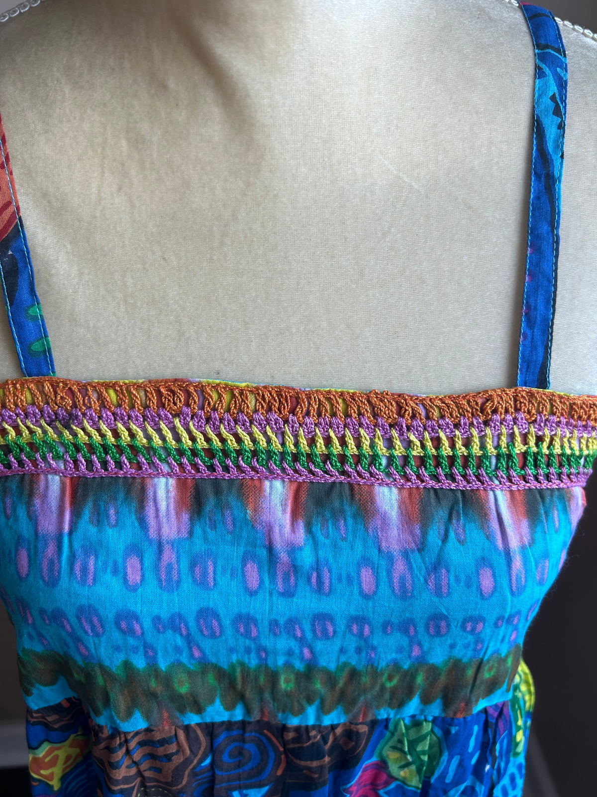 Mystery Women’s Crochet Embroidered Smocked Sz M Cotton Lined 5003