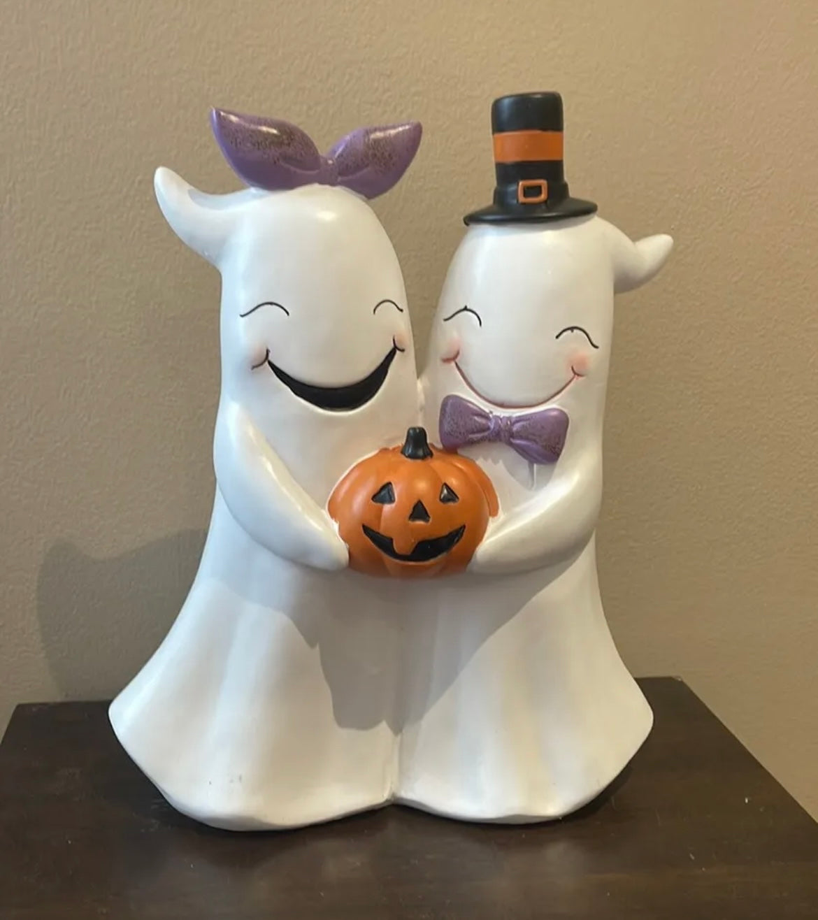 Halloween Happy Ghost Couple Holding Pumpkin Home Decor New Figurine 14”