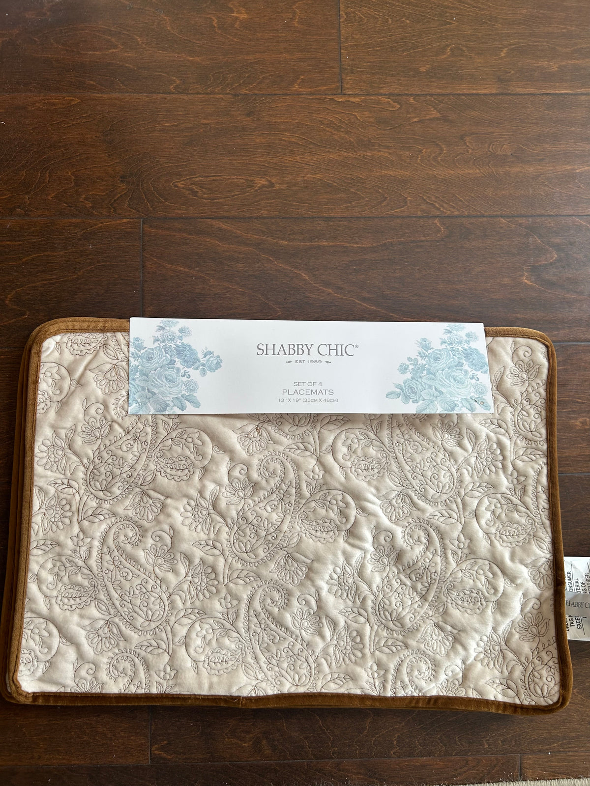Shabby Chic 4 Scalloped Edged  Quilted Placemats New Fall Thanksgiving