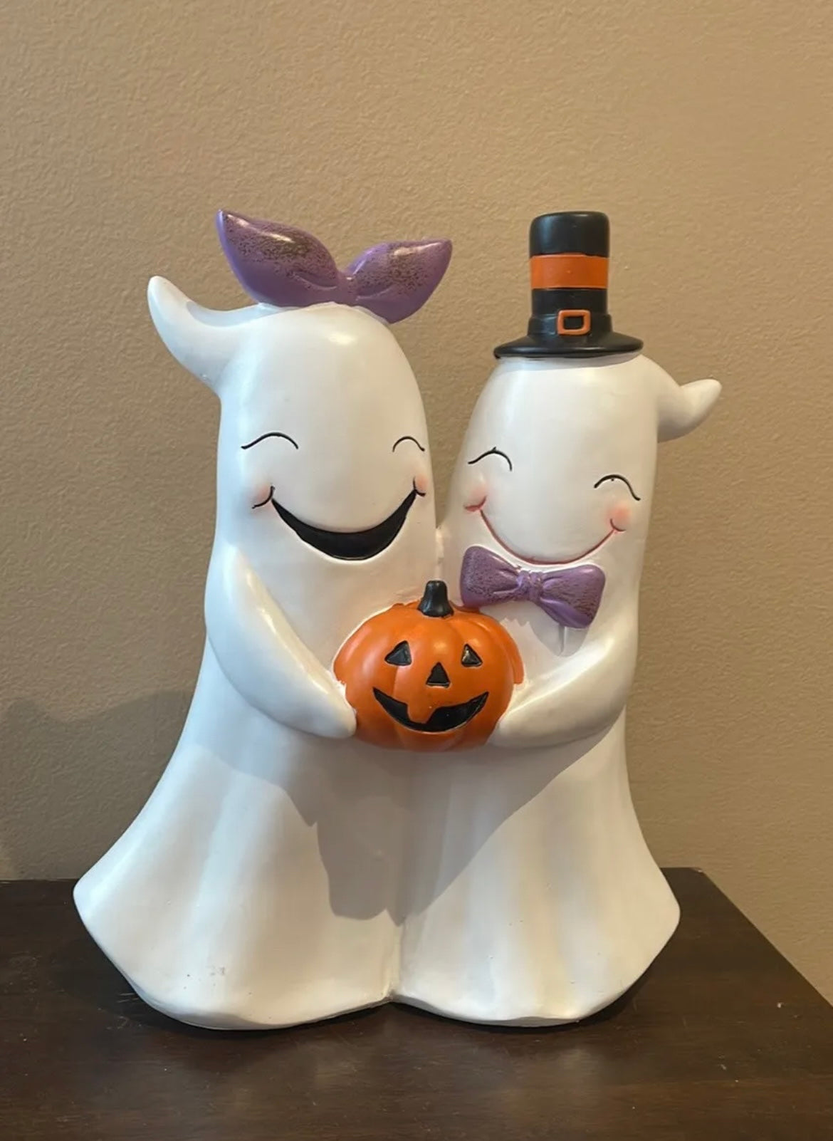 Halloween Happy Ghost Couple Holding Pumpkin Home Decor New Figurine 14”