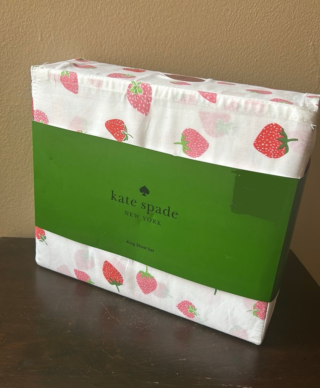 Kate Spade King Sheet Set Strawberries Cotton Percale Sheets NWT