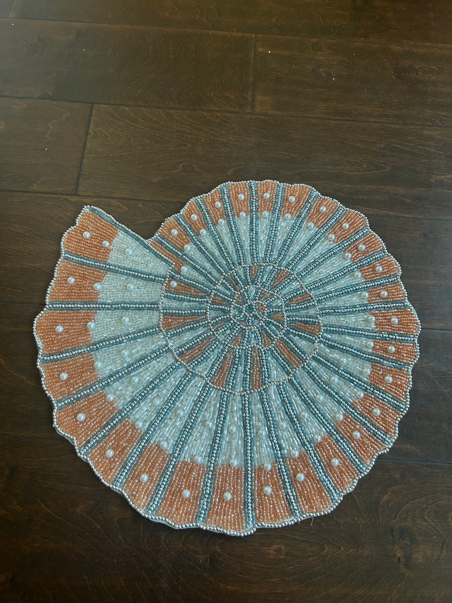 Sigrid Olsen Beaded Shell Shape Charger Placemat New Pearls