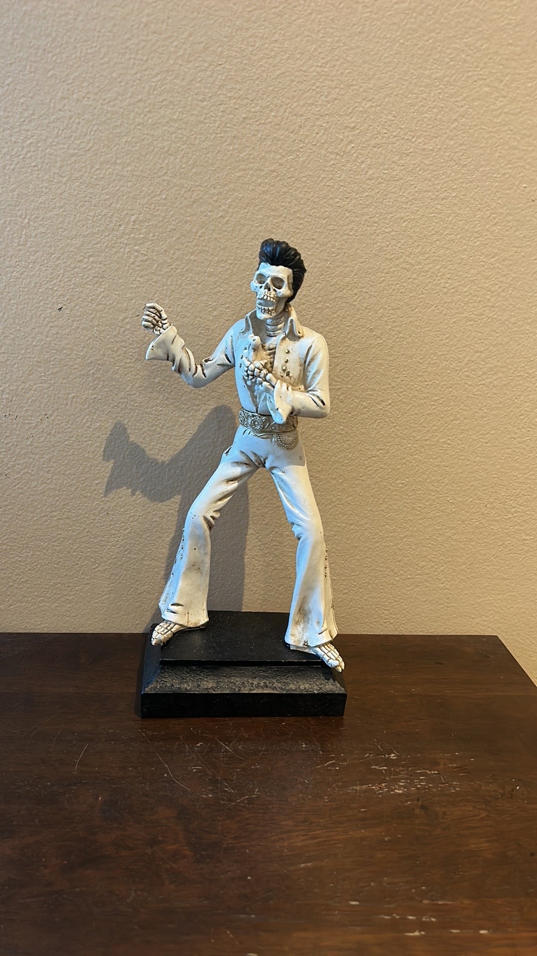 New  Elvis Holding A Skull Bone Mic Halloween Decor 12”