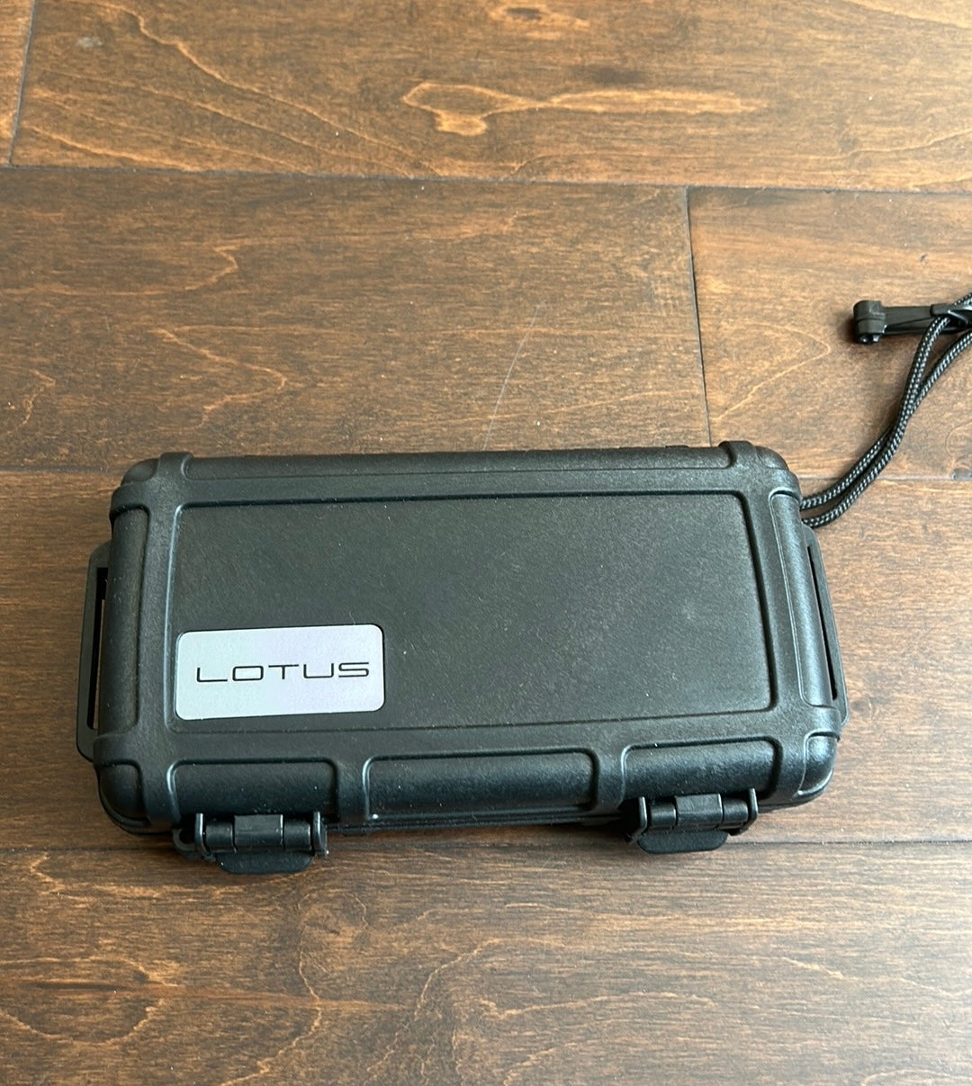 Vertigo By Lotus Cutter Gift Set Black Lighter Warranty New