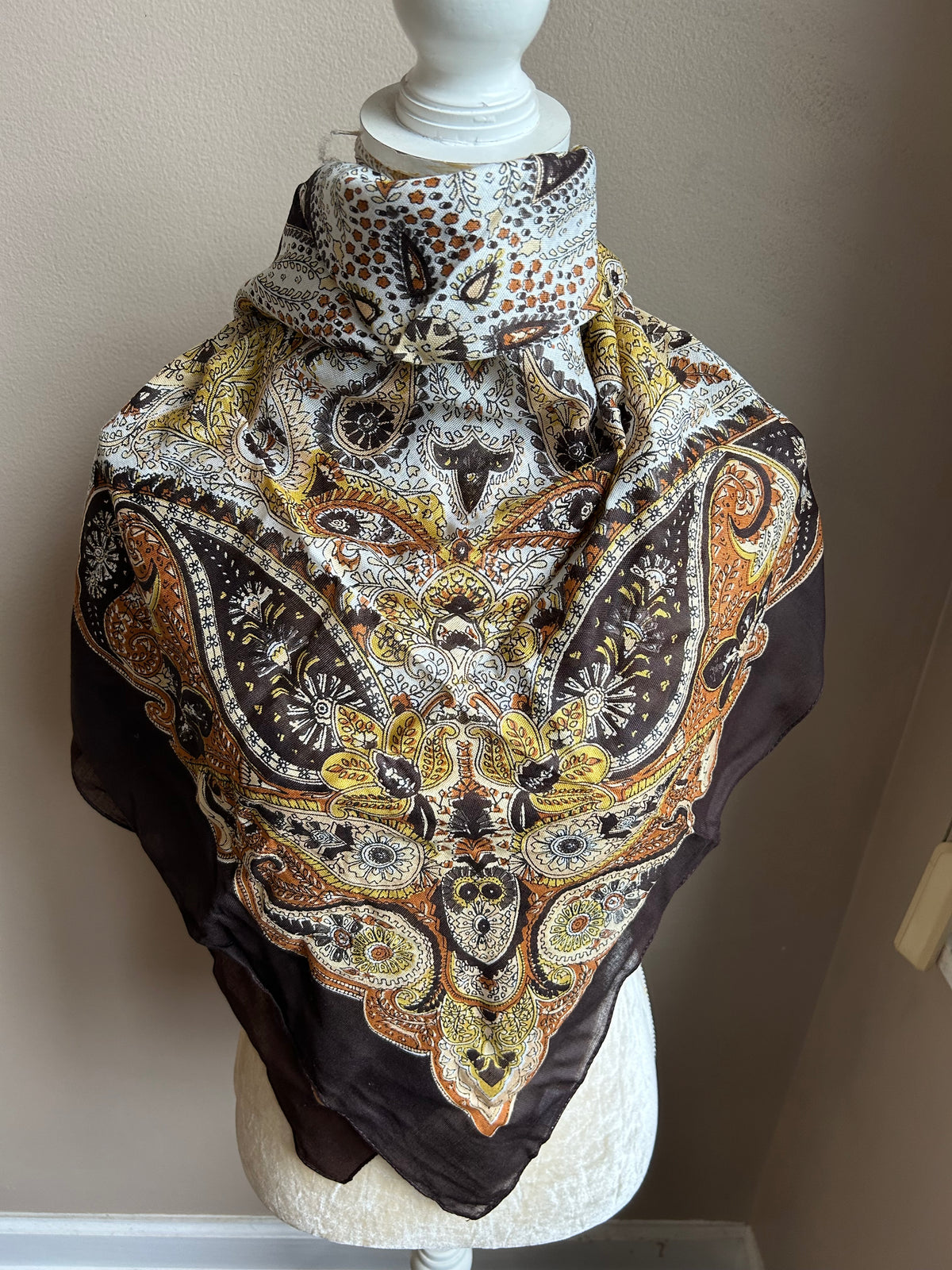 New Women’s Scarf Brown Multicolor Floral Paisely Square 5002