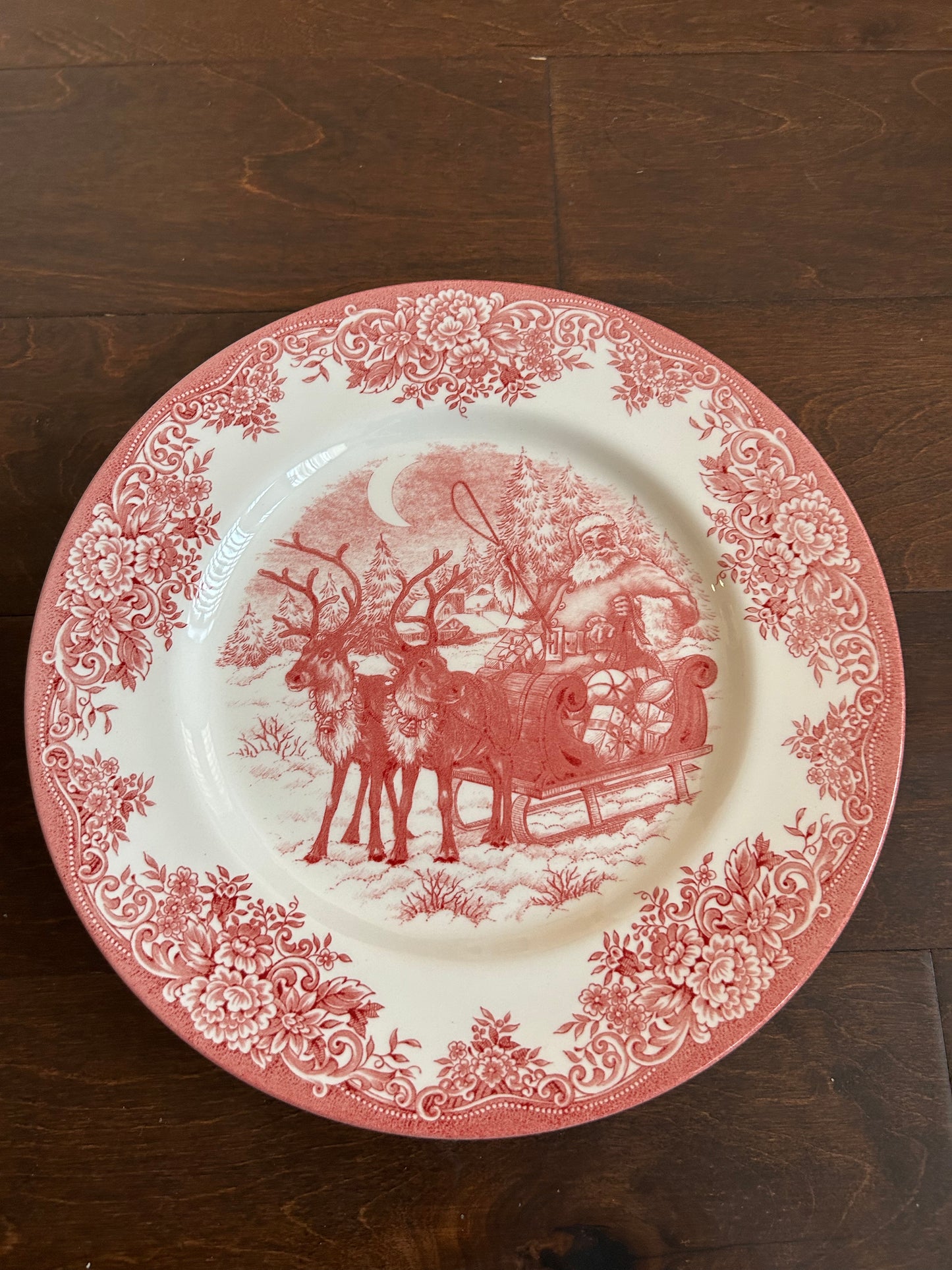 Royal Stafford Light Red Santa Sleigh Reindeer Christmas Set Of 4 Dinner Plates