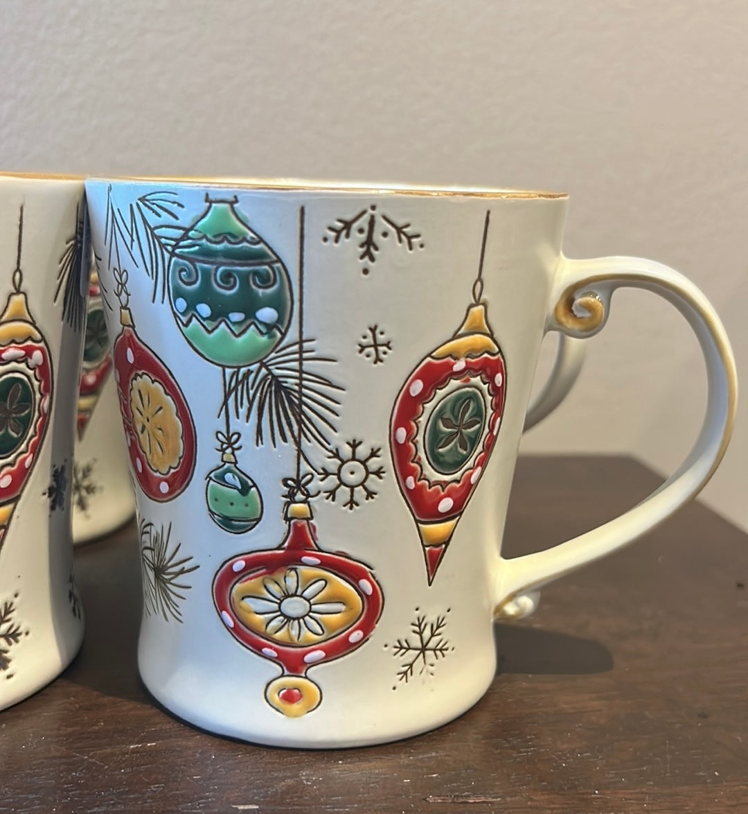 Eli & Ana Set of 4 Coffee Mugs  Christmas Ornaments  Holly New