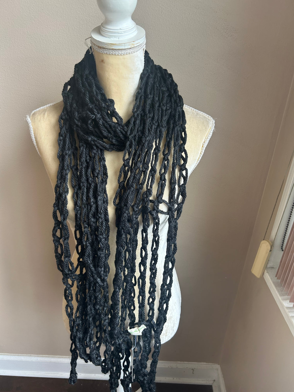 Bakers New Women’s Crochet Knit Scarf Black 5001