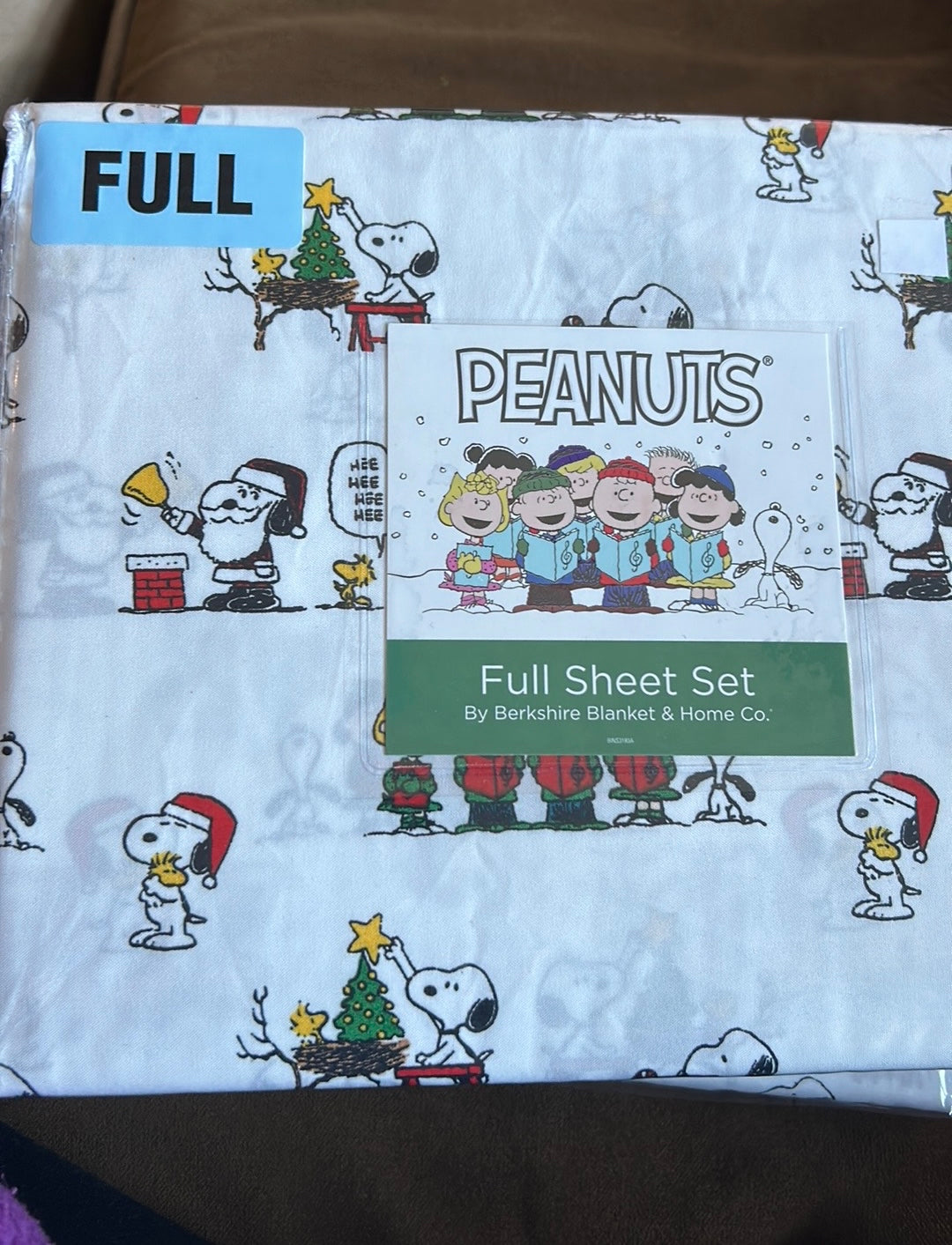 Peanuts Snoopy and the Gang Caroling Full 4 piece Sheet Set Christmas NEW