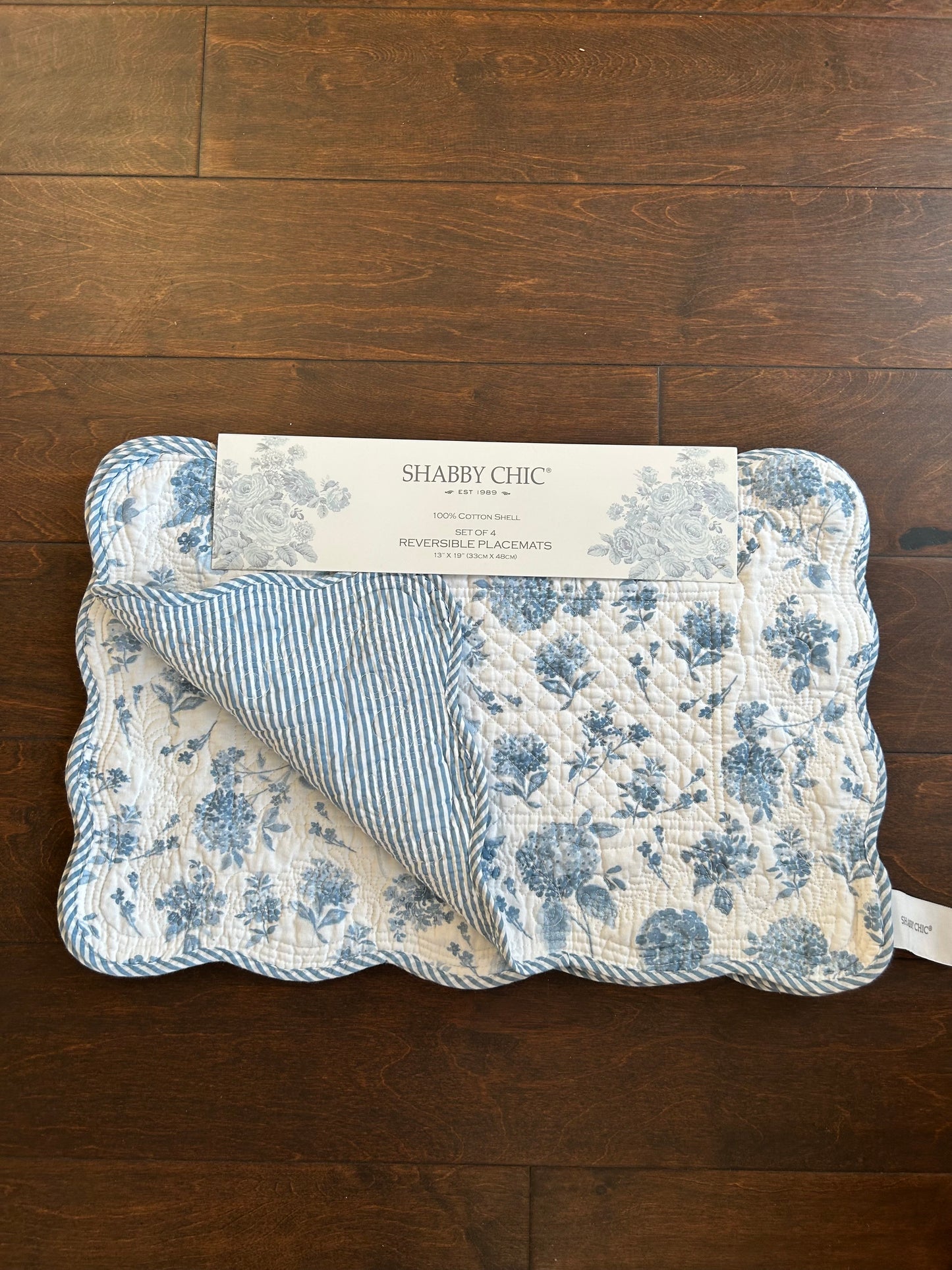 Shabby Chic 4 Scalloped Quilted Blue White Placemats New Floral  Striped