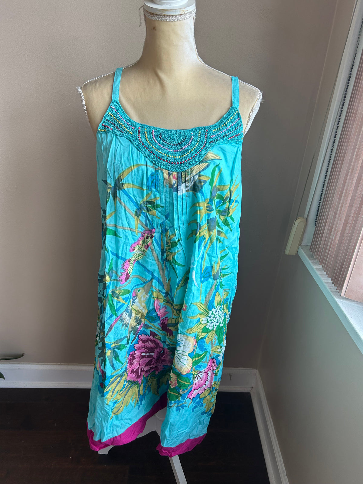 Mystery Women’s Crochet Embroidered Smocked Sz M Cotton Lined 5003