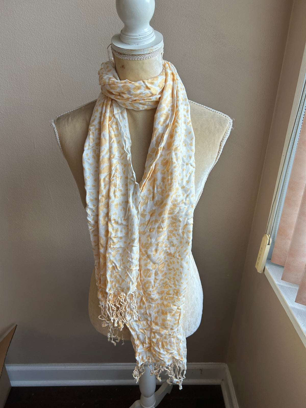 New Womens Animal Print Scarf Shawl Fringed 5002-3102