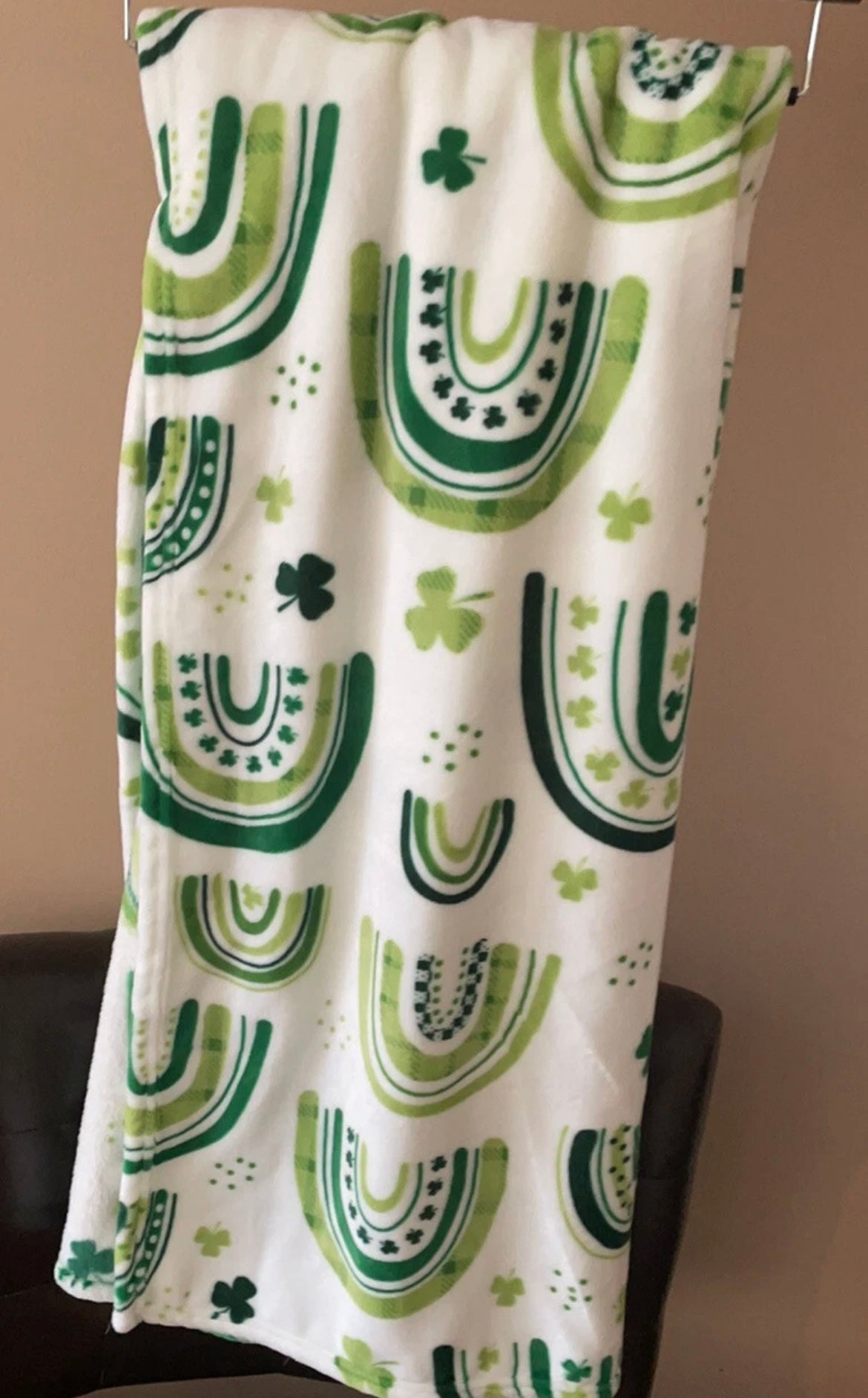 Max Studio Thro Blanket 60”x70” Irish st Patrick’s Day Clover Plush Rainbow