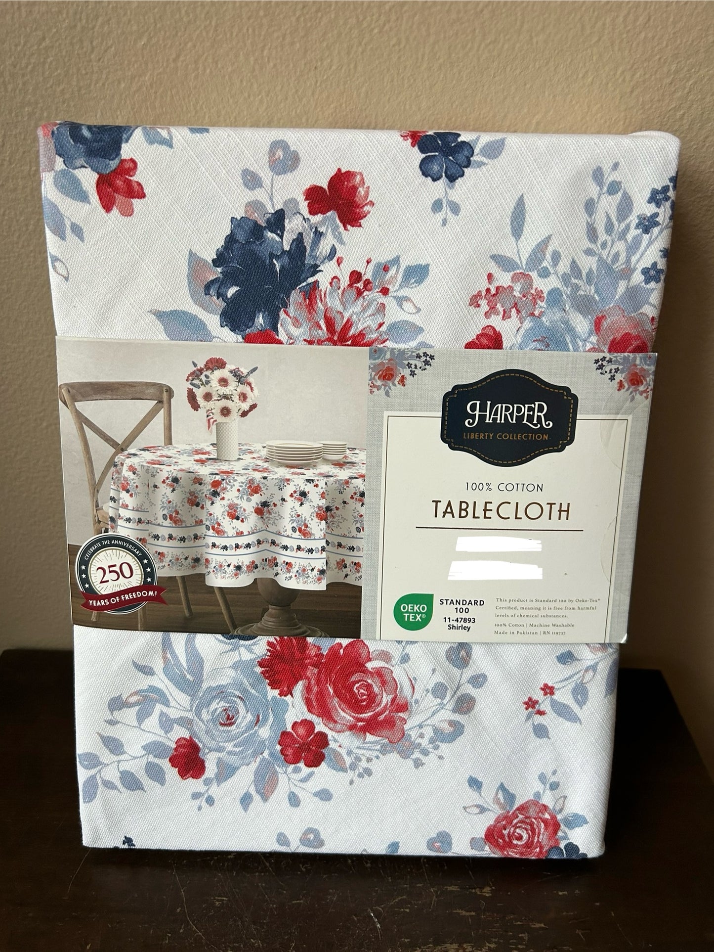 Harper Americana New Tablecloth Oblong  Red White Blue July 4th Floral