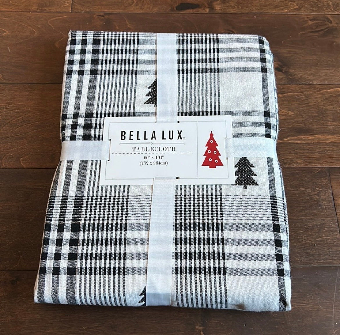 Bella Lux Christmas Tree Tablecloth Plaid Oblong Black White lurex