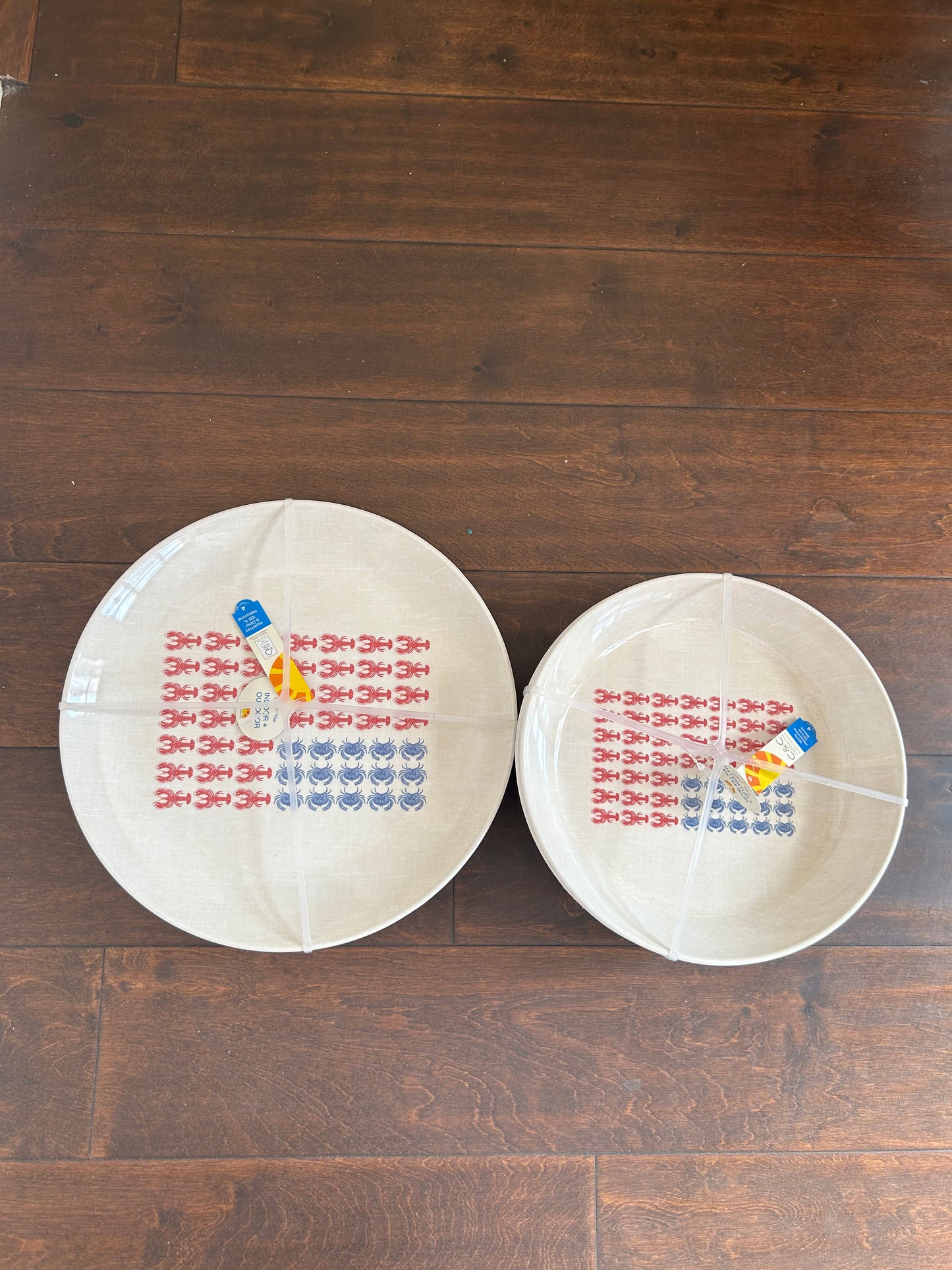 C & C California 8 Pc Dinnerware Set Melamine American Lobster Crab New