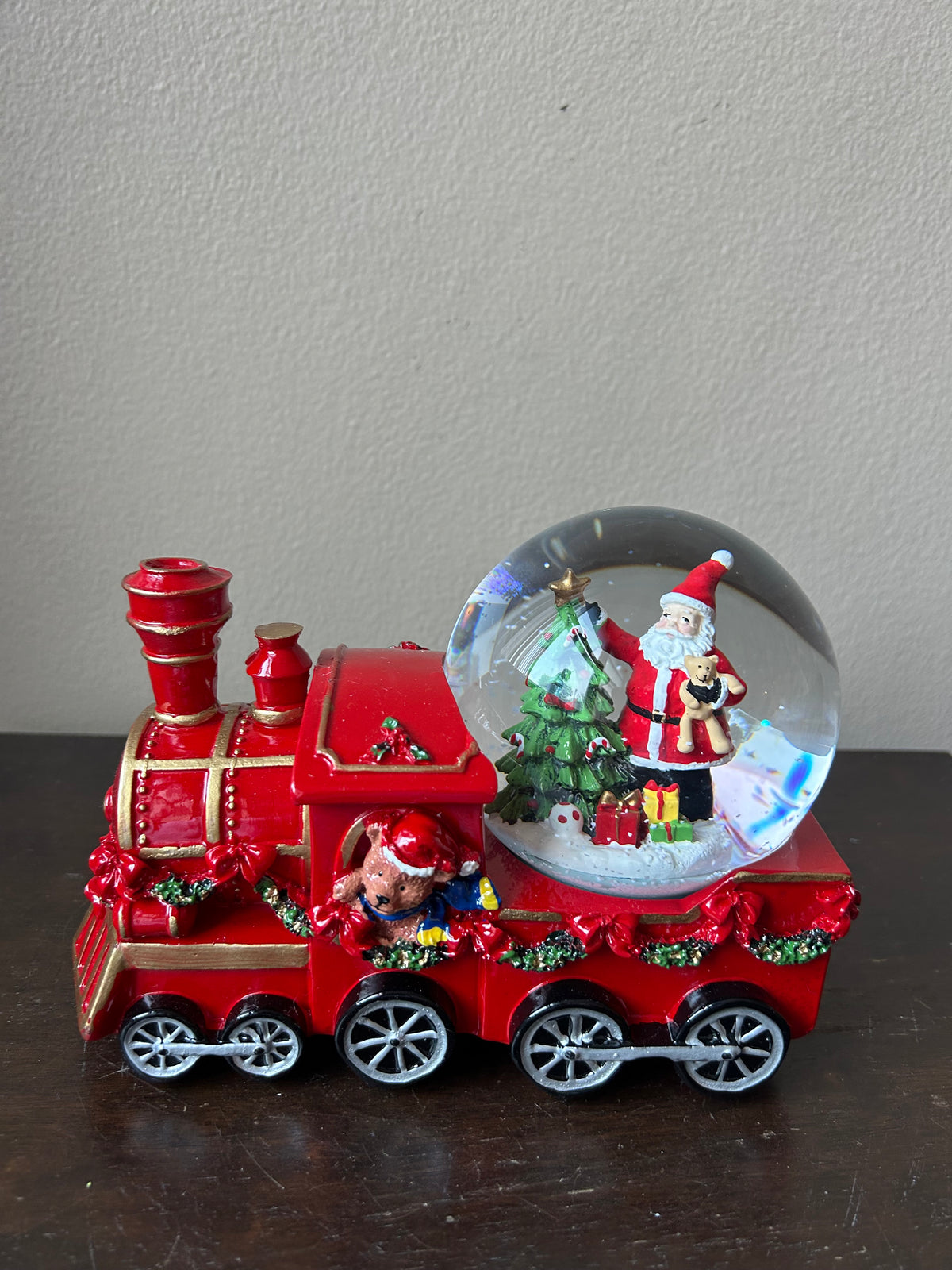New Christmas Snowglobe Musical Santa On A Red Train