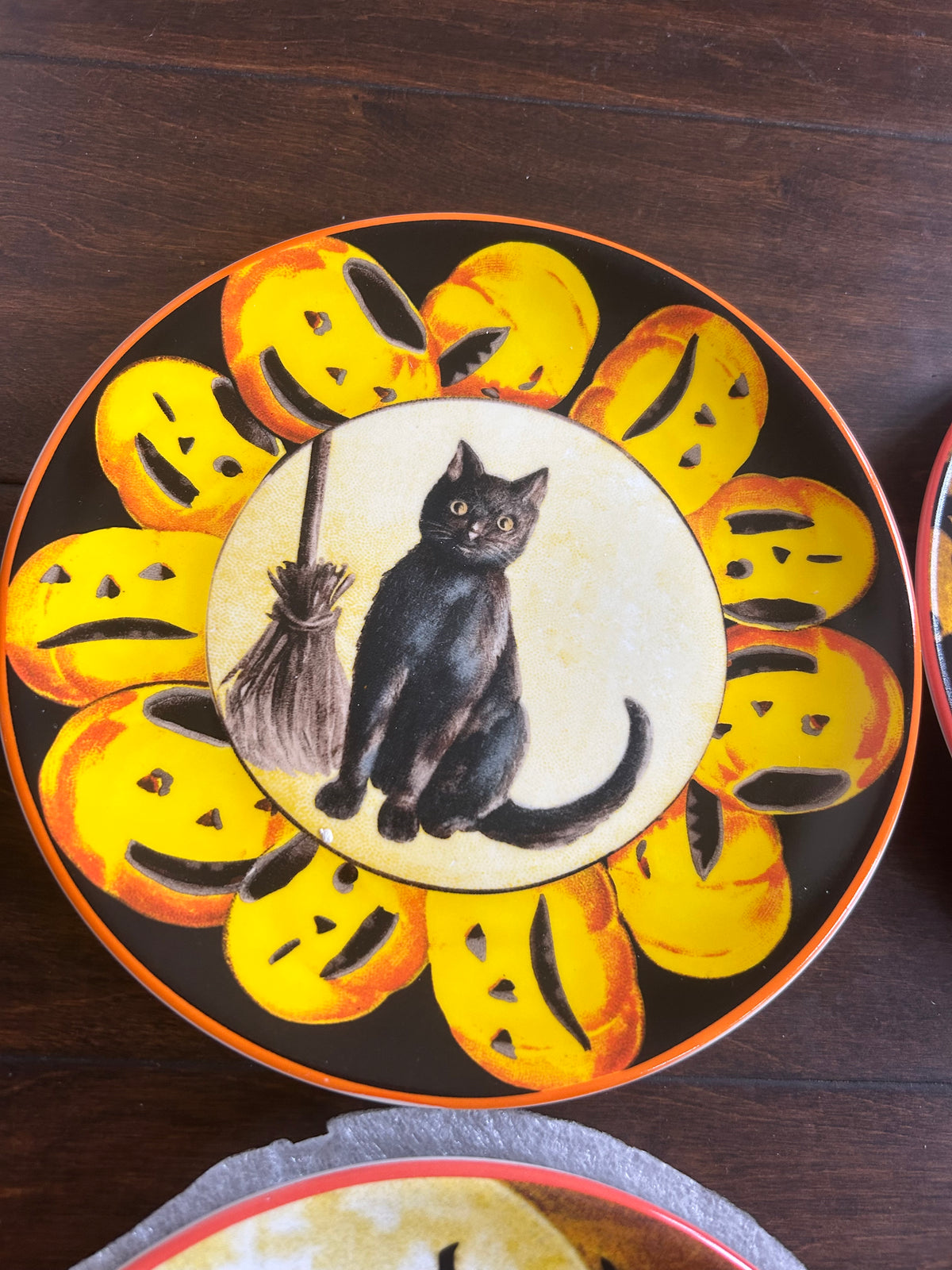 Mr Halloween Set Of 4 Salad Plates New Black Cat Broom Jackolantern