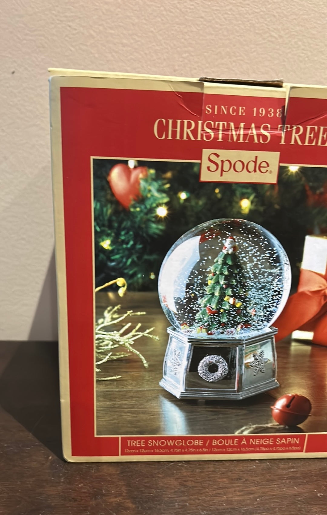 Spode Christmas Tree Musical Snow Globe We Wish You A Merry Christmas New