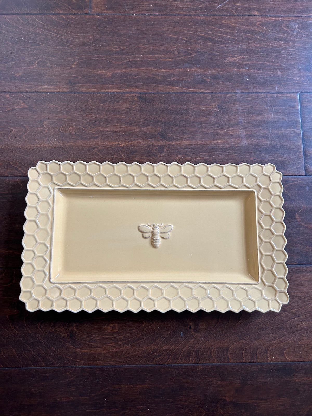 New Honeycomb Platter Hello Ceramic 13”x7 1/4” Bee