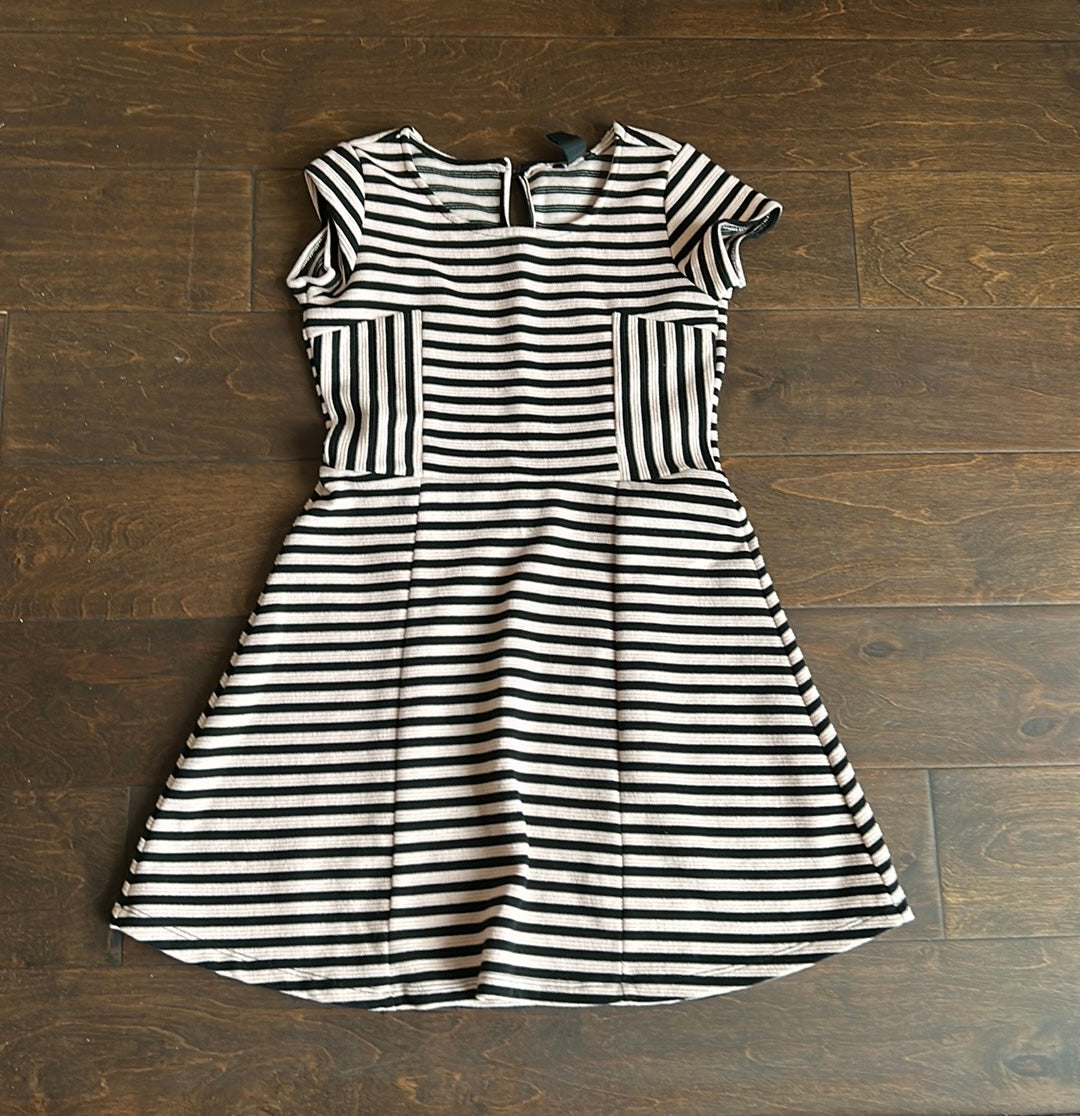 2 Forever 21 Young Girls Sz M Skater Style Dress Striped Pink Black ST1525