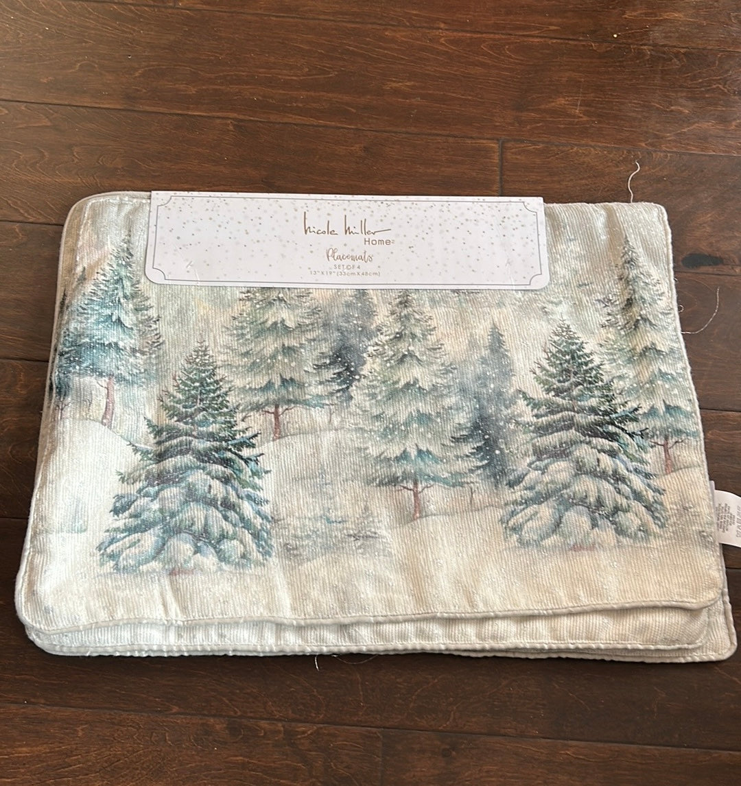 Nicole Miller Placemats set Of 4 Christmas Evergreen Trees Snow