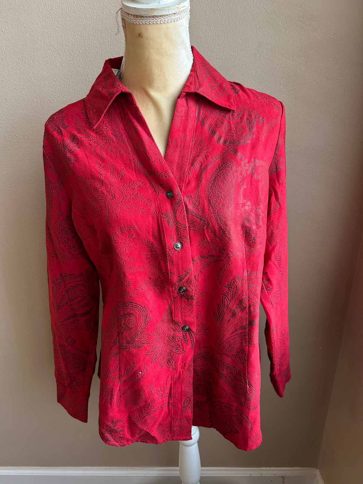 Urban Cotton Company Paisely Long Sleeve Red Shirt Sz M 4122