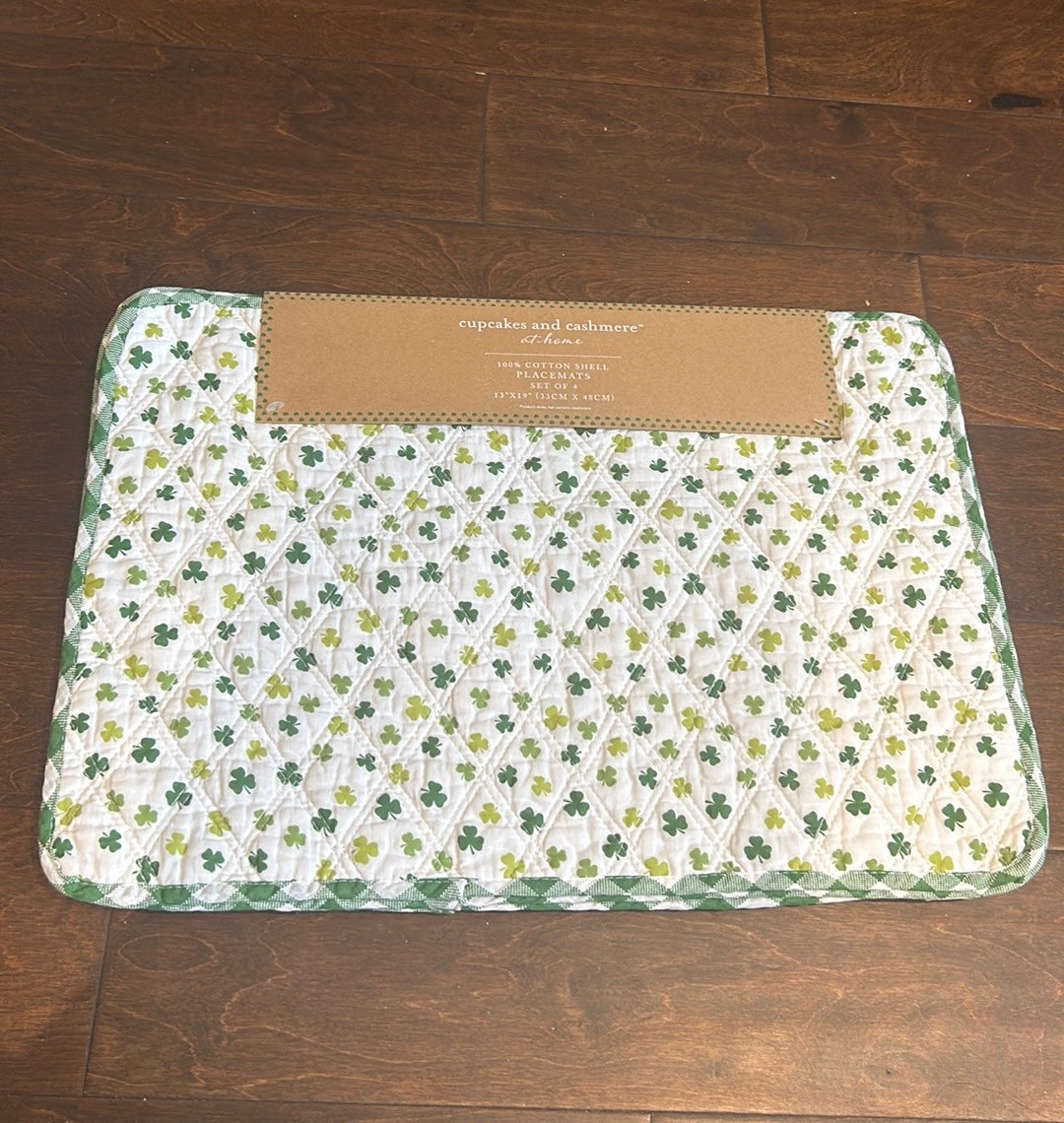 Cupcakes & Cashmere St Patricks Day 4 Placemats Reversible Quilted Clover Check