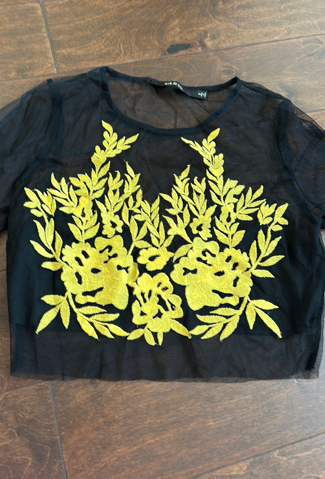 Ark & Co Womens Mesh Blouse New Sz S Black Yellow Cropped Embroidered ST2825