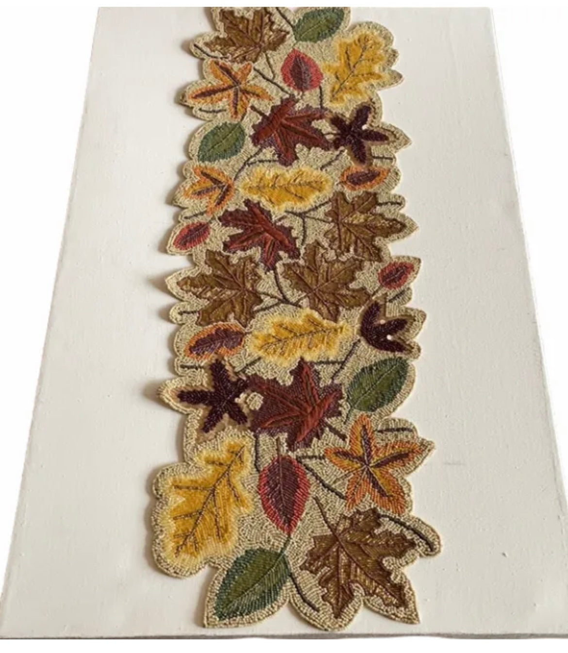 New Nicole Miller Fall Beaded Table Runner Autumn Leaves Thanksgiving New 13”x36