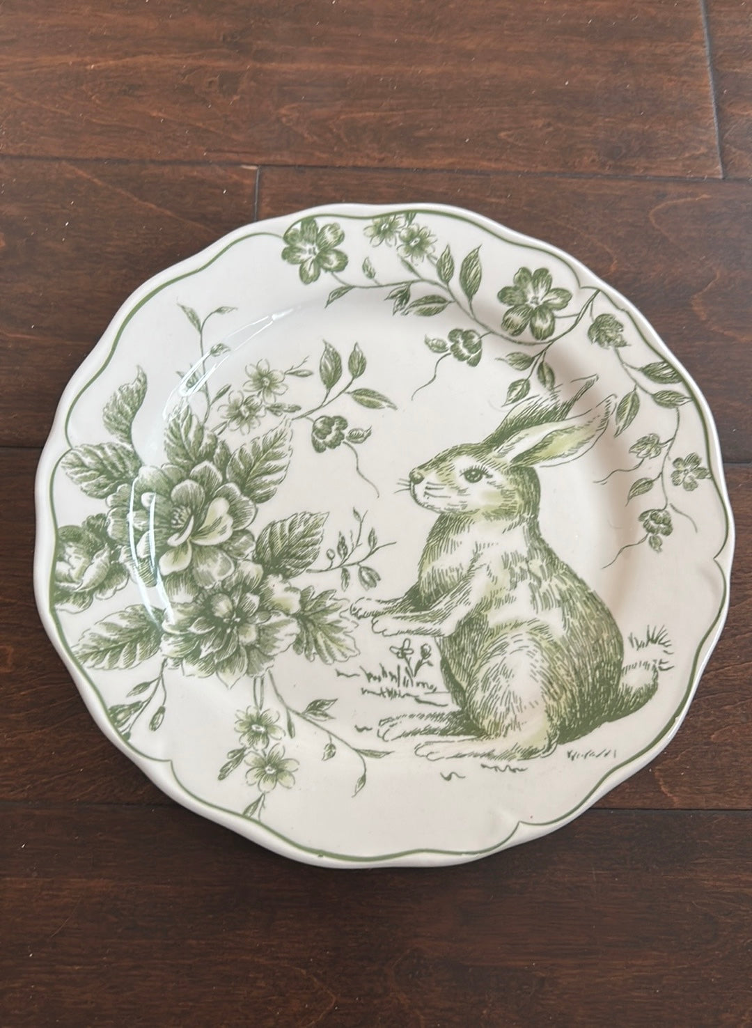 Set Of 4 Easter Bunny Scalloped Ceramic Salad M Plates New Green Floral 9”