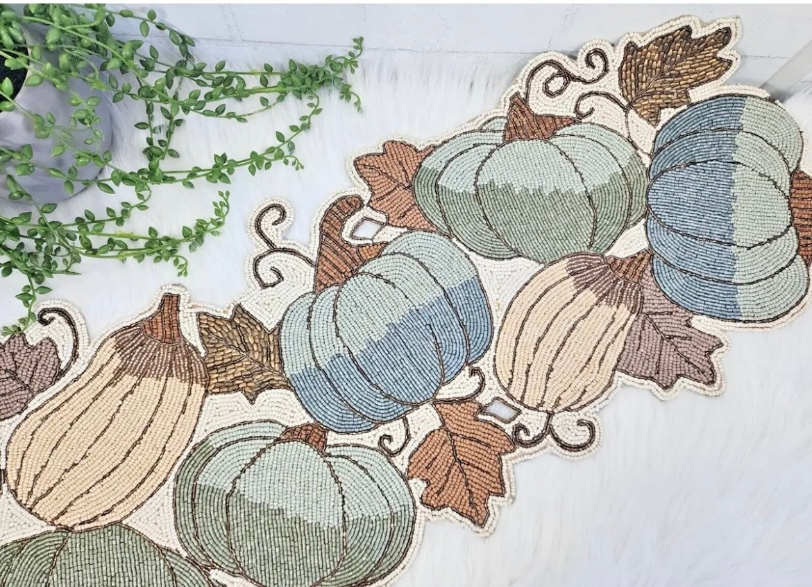 Sigrid Olsen FALL HALLOWEEN THANKSGIVING PUMPKIN GOURD LEAF GLASS BEADED TABLE RUNNER New