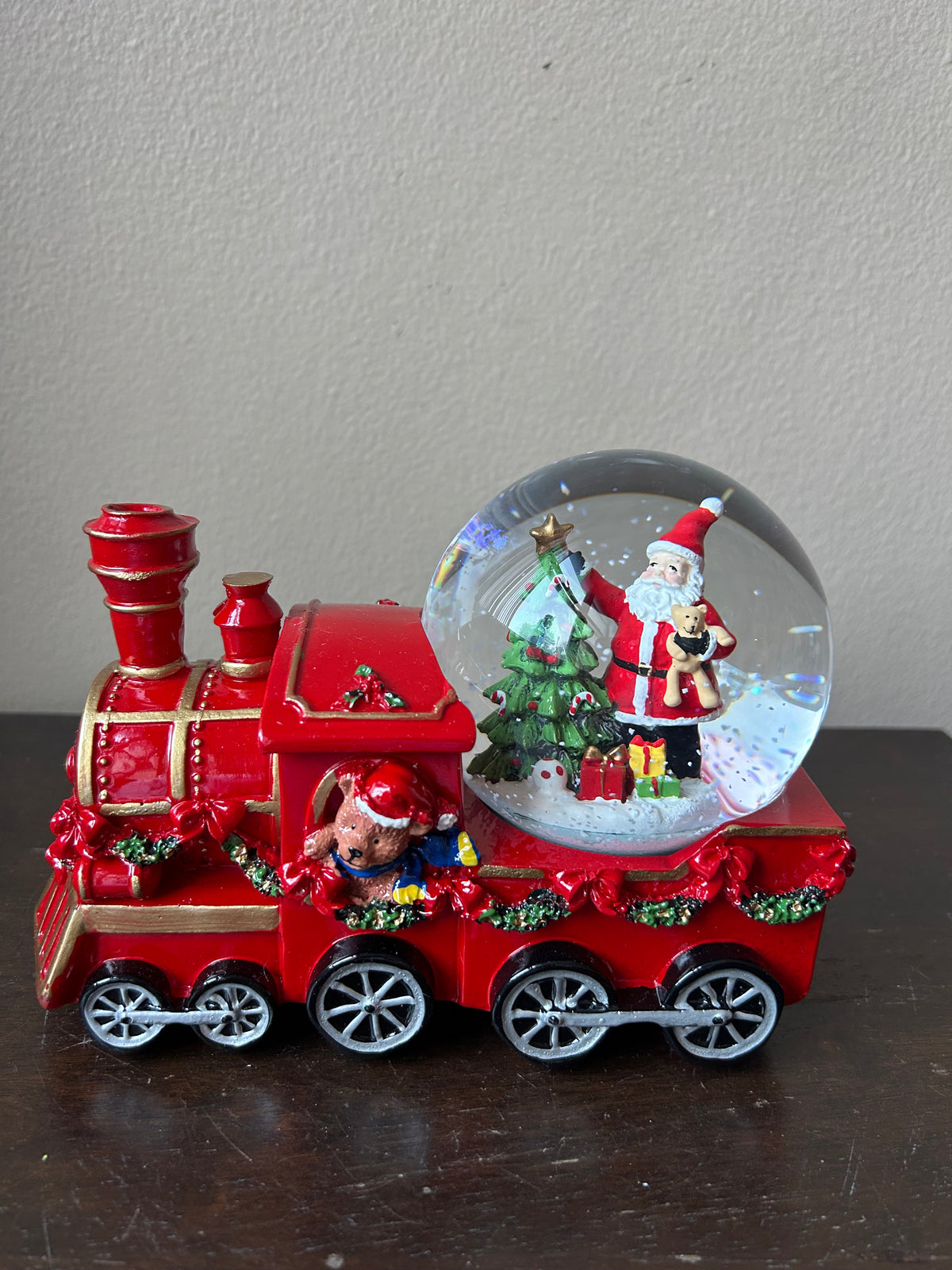 New Christmas Snowglobe Musical Santa On A Red Train