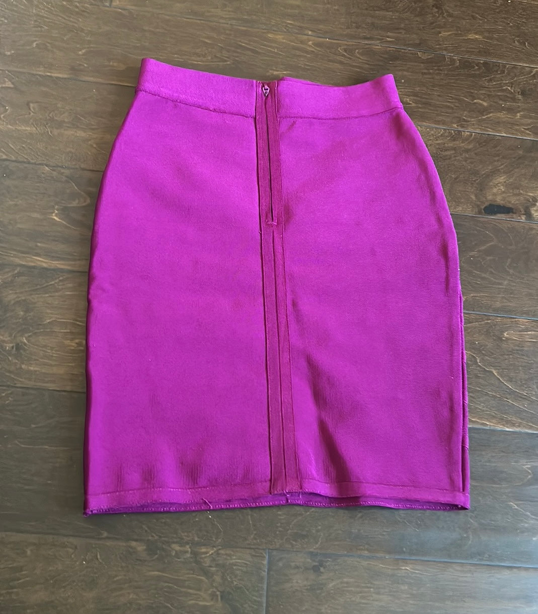 Wow Couture Womens Skirt Pencil Sz S  ST2825 Studded Magenta