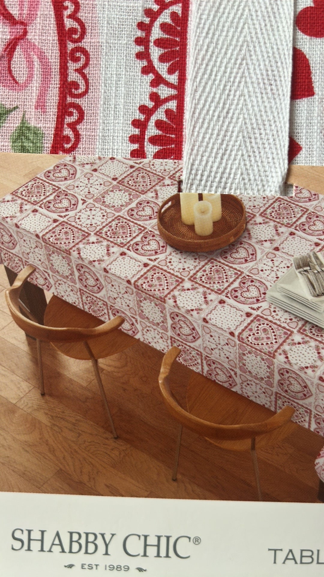 New Shabby Chic Valentines Tablecloth 60”x84” Roses Hearts Love Cotton