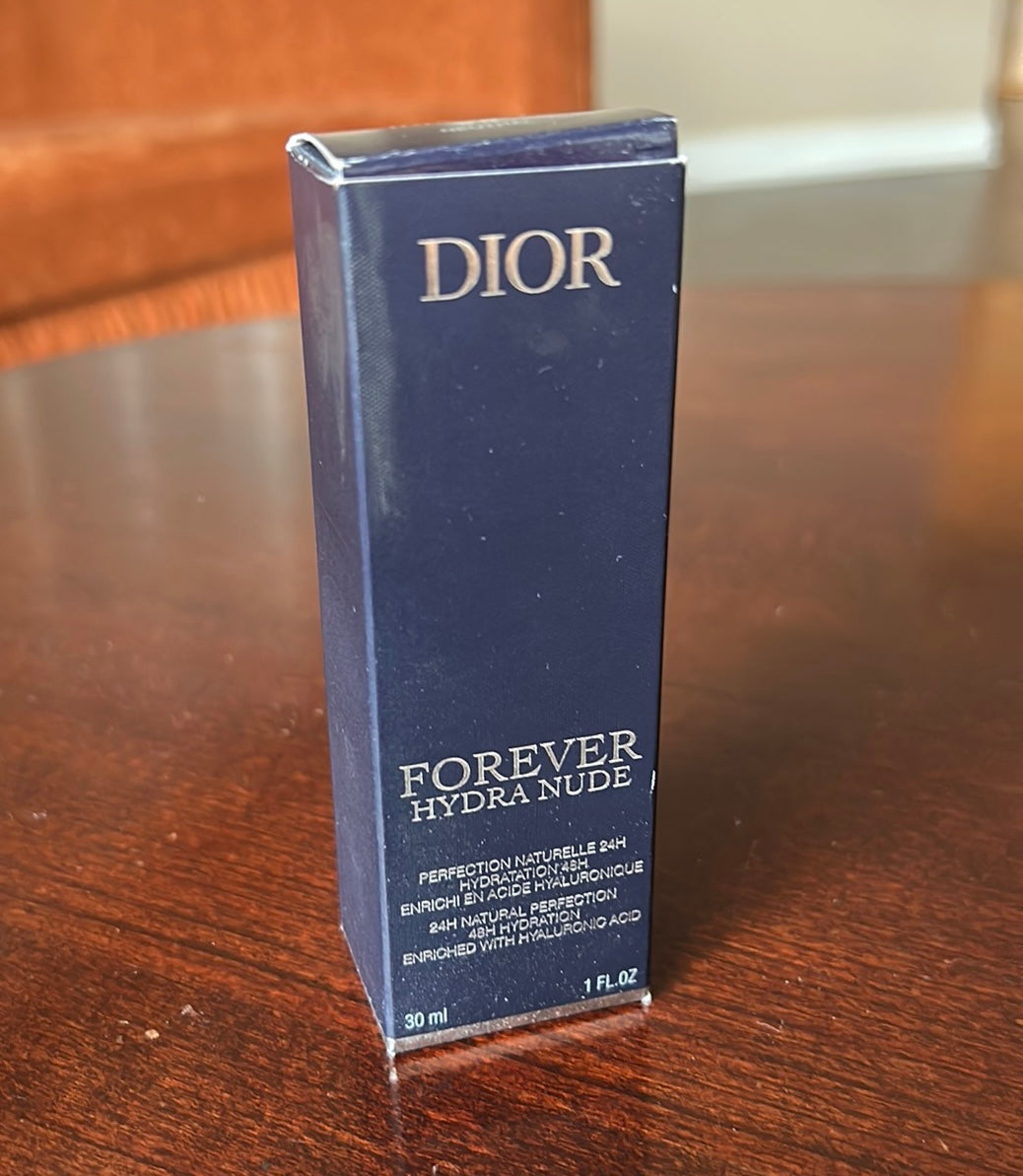 New Dior Forever Hydra Nude 6N Neutral - 1.0 oz/30ml With Box