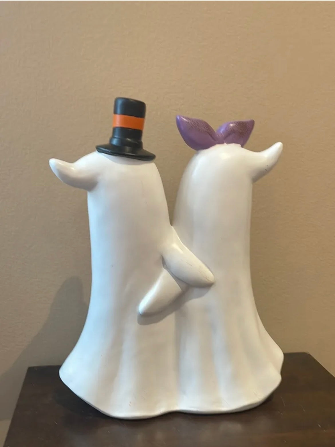 Halloween Happy Ghost Couple Holding Pumpkin Home Decor New Figurine 14”