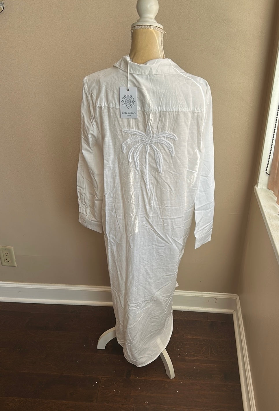 Blue Island Womens Coverup Embroidered White Tunic Style sz M Palm Tree
