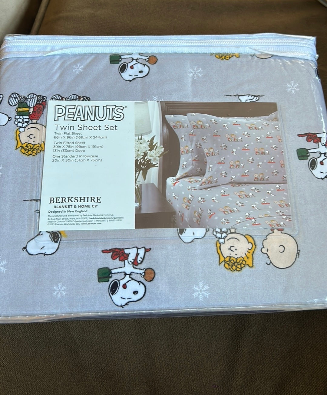 PEANUTS Christmas Twin SHEETS SET Snoopy Woodstock Charlie Brown Hot Chocolate